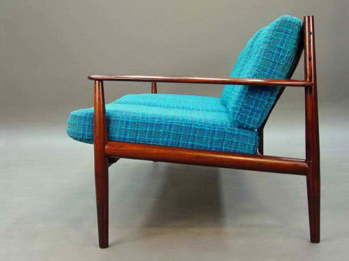 Upholstery inspiration for my Danish Modern chair which is desperately in need of new cushions. (and not worth of photographing). 