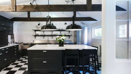 Stunning, Black Ikea kitchen available to the rest of the planet (but not us).