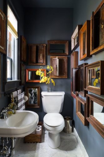 This bathroom was a big inspiration for dark walls and how I could fill them. [Source: Mix and Chic] 